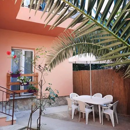 Villa Rosa Nel Cuore Di Porto Azzurro Exterior photo